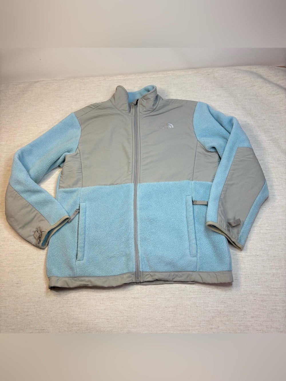 The North Face girl L Polartec Fleece Jacket long sleeve full zip gray blue